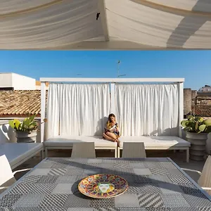 https://la-reggia-del-saraceno.sicilyhotelsitaly.net