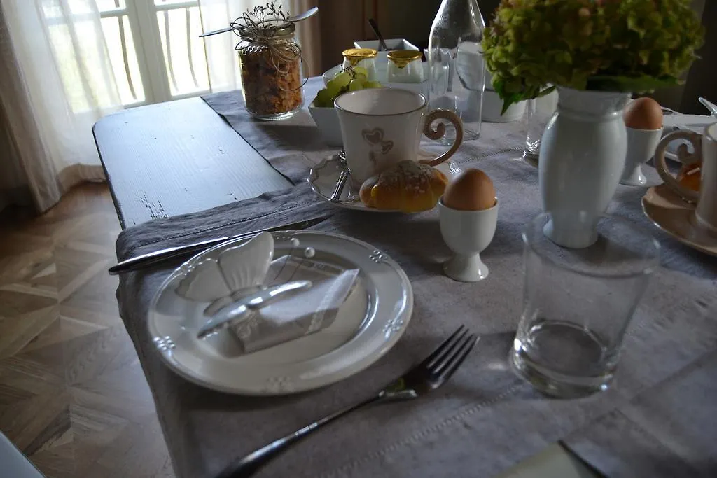 *** Bed & Breakfast B&B Dimora Delle Donnole Bergamo Alta Italy